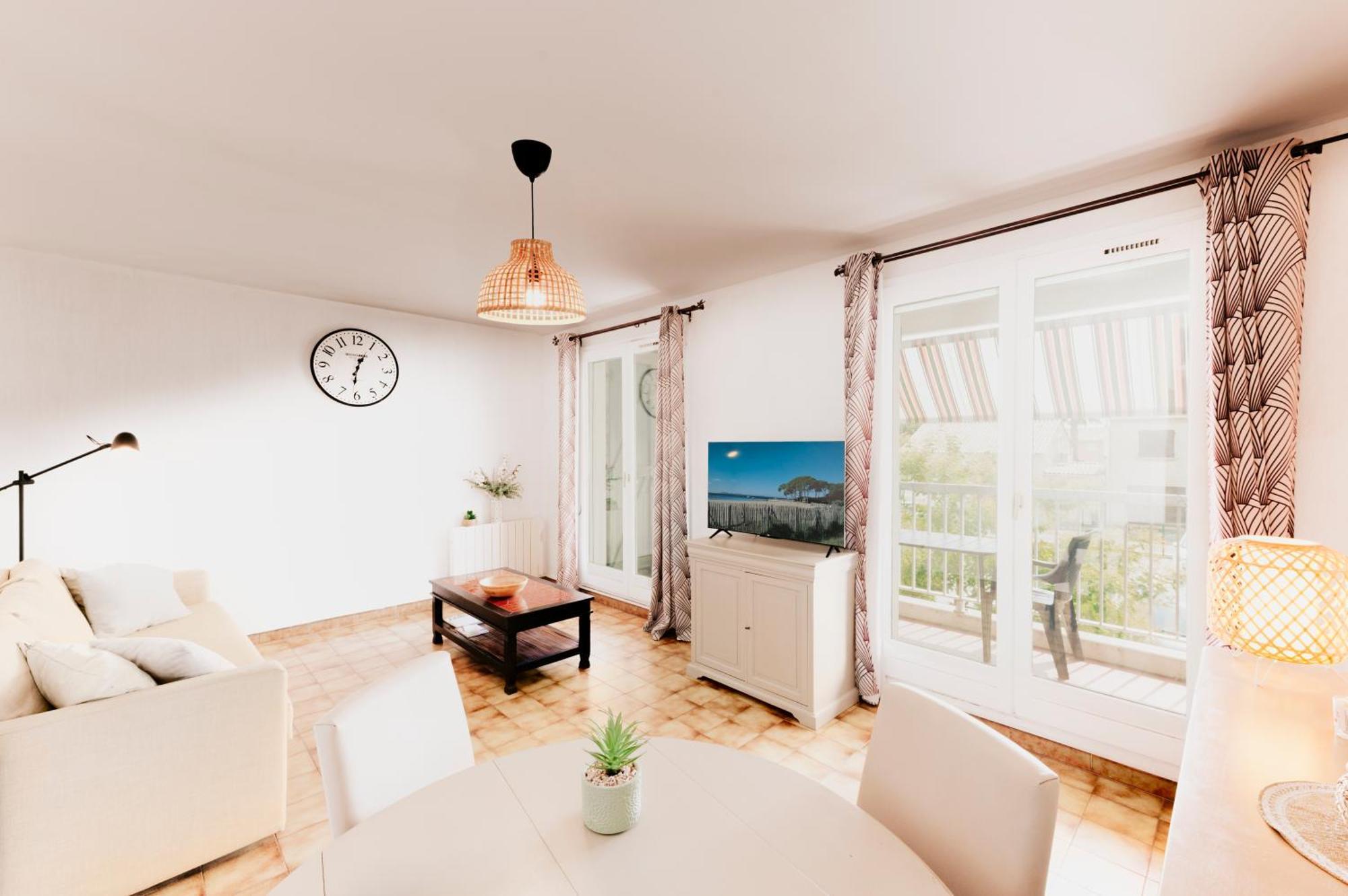Netflix - Lit Queen Size - Terrasse Plein Sud - Climatisation - 2'Centre-Ville - 6'Mer - Parking Prive - 56M2 - L'Olivine - Offre Speciale La Londe-les-Maures Buitenkant foto