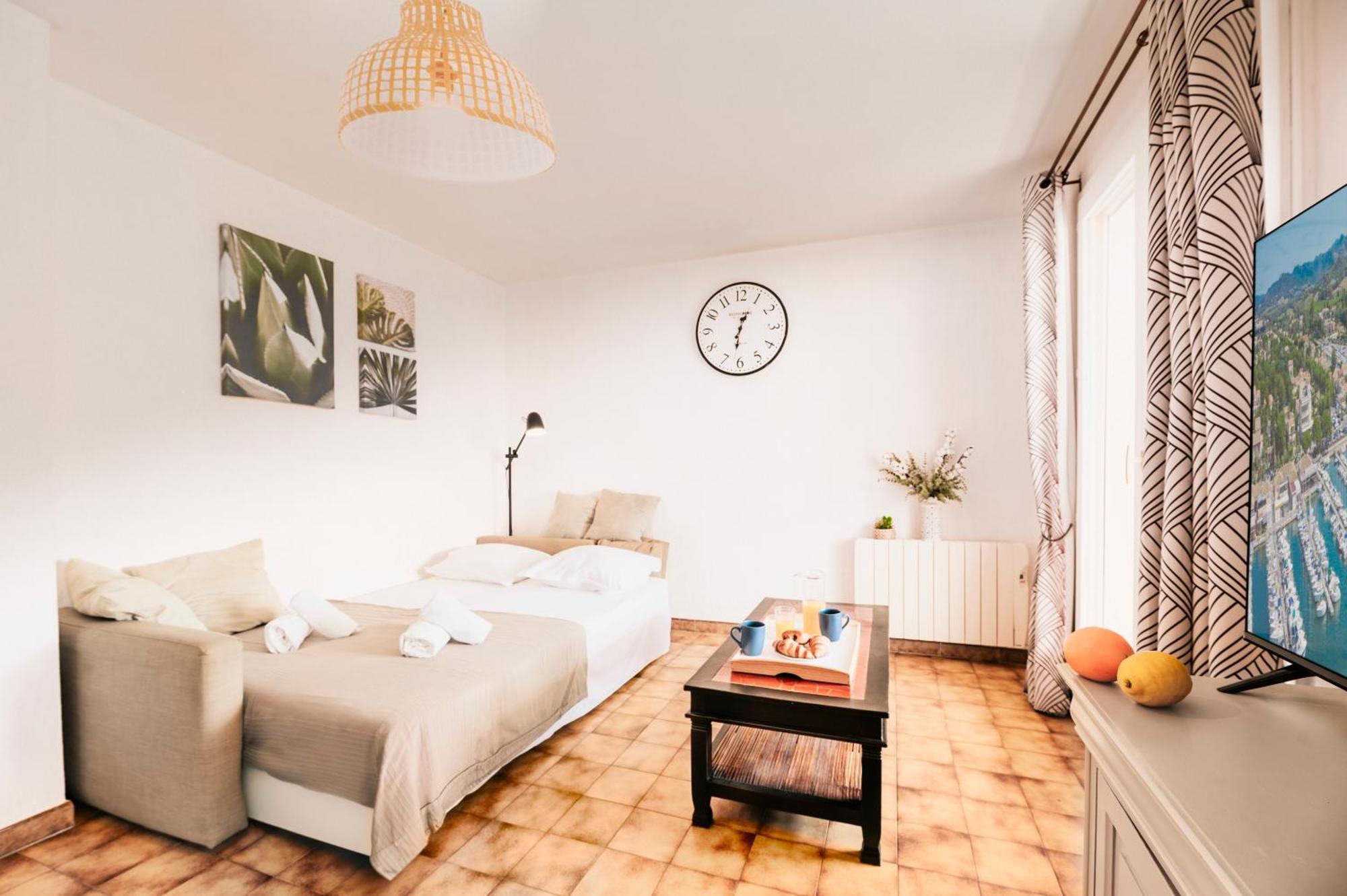Netflix - Lit Queen Size - Terrasse Plein Sud - Climatisation - 2'Centre-Ville - 6'Mer - Parking Prive - 56M2 - L'Olivine - Offre Speciale La Londe-les-Maures Buitenkant foto